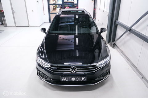 Volkswagen Passat Variant 1.4 TSI PHEV GTE | Pano | IQ LED | ERGO | Adaptive | Trekhaak | Leder alcantara | DAB | Digidash | Camera | Rijklaarprij