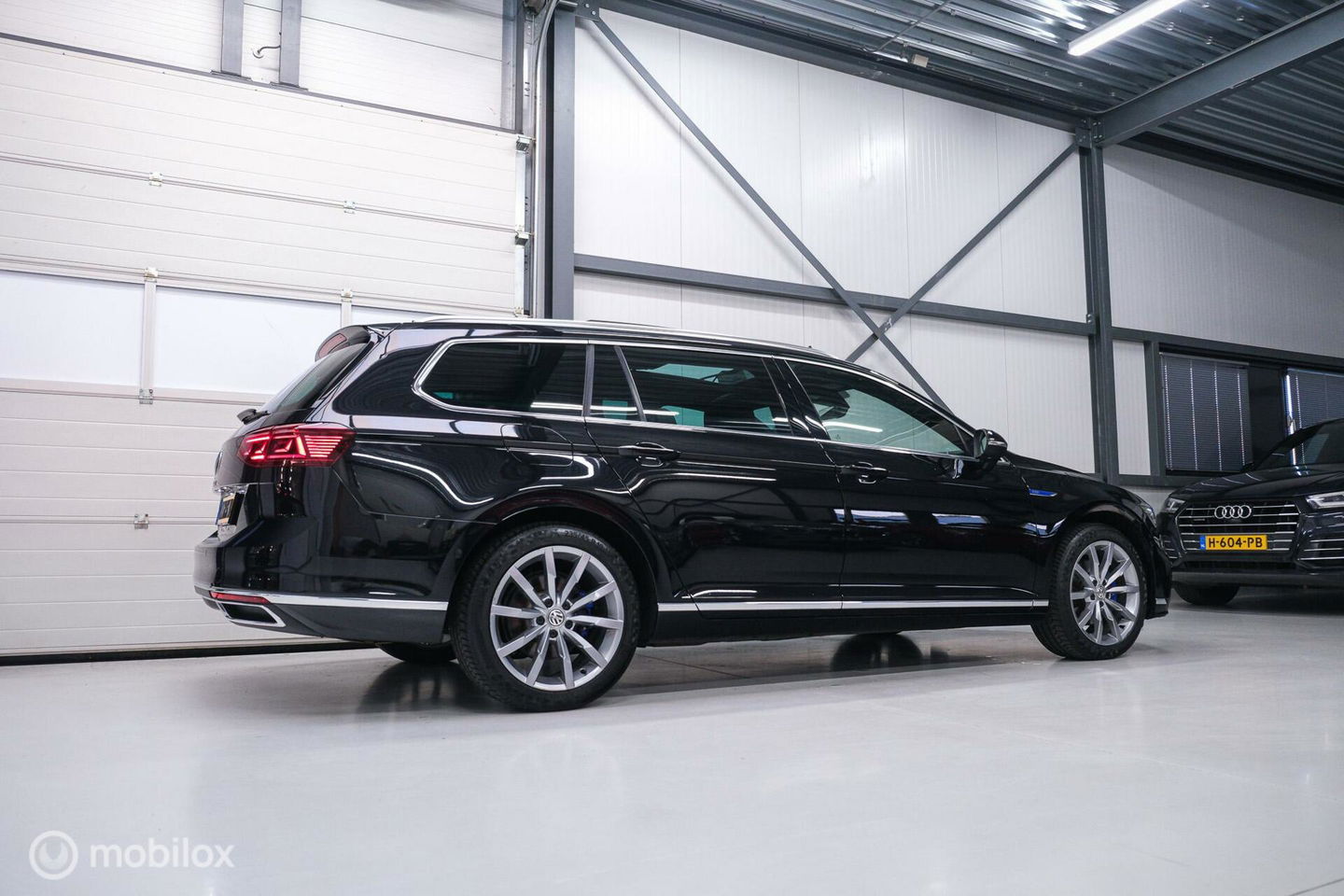 Volkswagen Passat Variant 1.4 TSI PHEV GTE | Pano | IQ LED | ERGO | Adaptive | Trekhaak | Leder alcantara | DAB | Digidash | Camera | Rijklaarprij