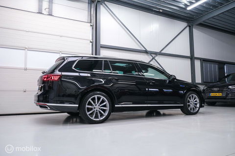 Volkswagen Passat Variant 1.4 TSI PHEV GTE | Pano | IQ LED | ERGO | Adaptive | Trekhaak | Leder alcantara | DAB | Digidash | Camera | Rijklaarprij