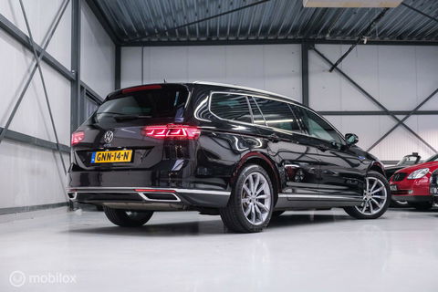 Volkswagen Passat Variant 1.4 TSI PHEV GTE | Pano | IQ LED | ERGO | Adaptive | Trekhaak | Leder alcantara | DAB | Digidash | Camera | Rijklaarprij