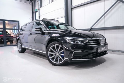 Volkswagen Passat Variant 1.4 TSI PHEV GTE | Pano | IQ LED | ERGO | Adaptive | Trekhaak | Leder alcantara | DAB | Digidash | Camera | Rijklaarprij