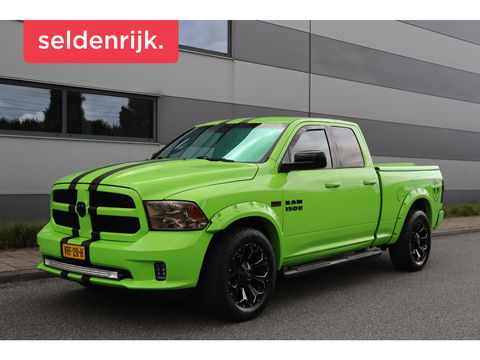 Dodge Ram 1500 5.7 V8 4x4 Quad Cab Sport | Leder | Camera | Trekhaak | 20'' | Airco | Cruise control | LPG 122 liter | LED verstraler | Bluetooth | Side-Bars