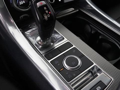 Land Rover Range Rover Sport 3.0 TDV6 HSE Dynamic | Panoramadak | Trekhaak | Leder | Stoelverwarming | Carplay | Matrix LED | Camera | Luchtvering