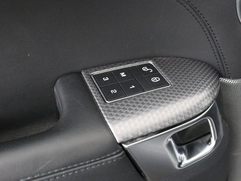 Land Rover Range Rover Sport 3.0 TDV6 HSE Dynamic | Panoramadak | Trekhaak | Leder | Stoelverwarming | Carplay | Matrix LED | Camera | Luchtvering