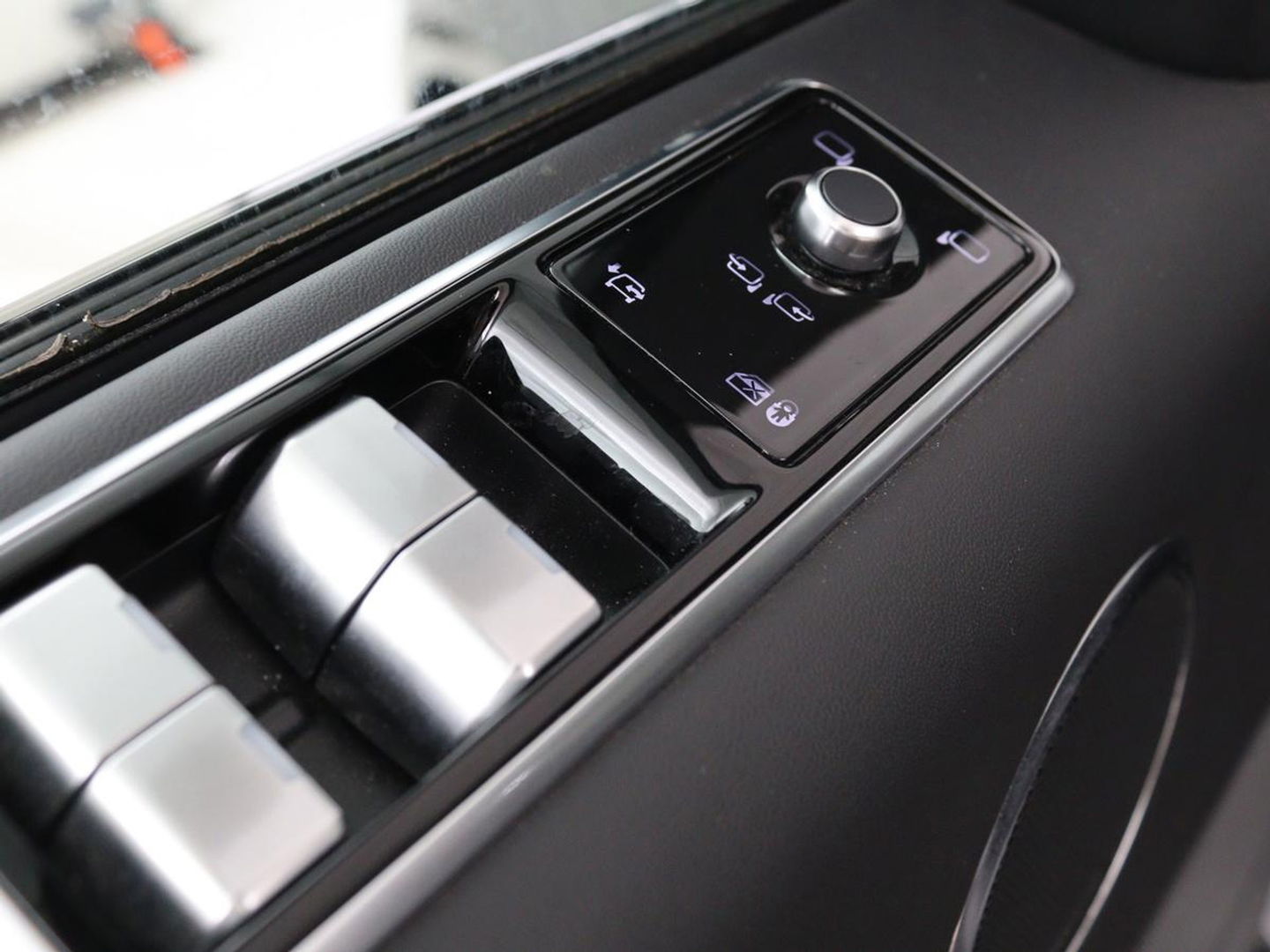 Land Rover Range Rover Sport 3.0 TDV6 HSE Dynamic | Panoramadak | Trekhaak | Leder | Stoelverwarming | Carplay | Matrix LED | Camera | Luchtvering