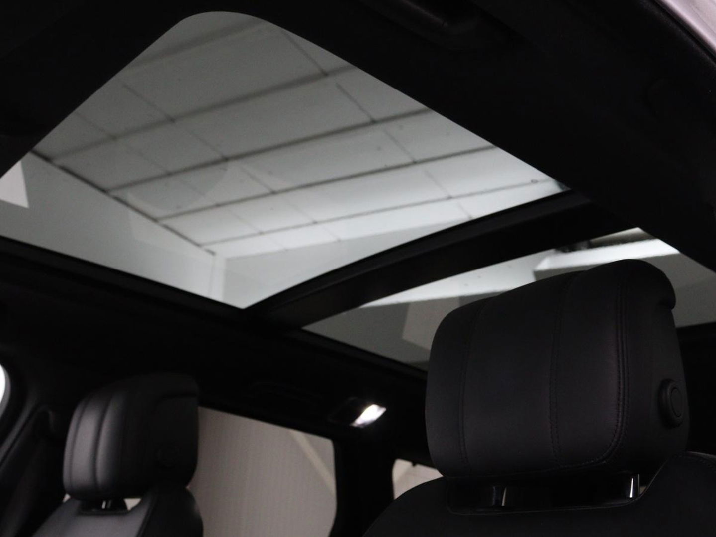 Land Rover Range Rover Sport 3.0 TDV6 HSE Dynamic | Panoramadak | Trekhaak | Leder | Stoelverwarming | Carplay | Matrix LED | Camera | Luchtvering