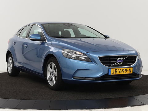 Volvo V40 2.0 T2 Momentum | Navigatie | Parkeerhulp | Climate control | Bluetooth | Cruise control