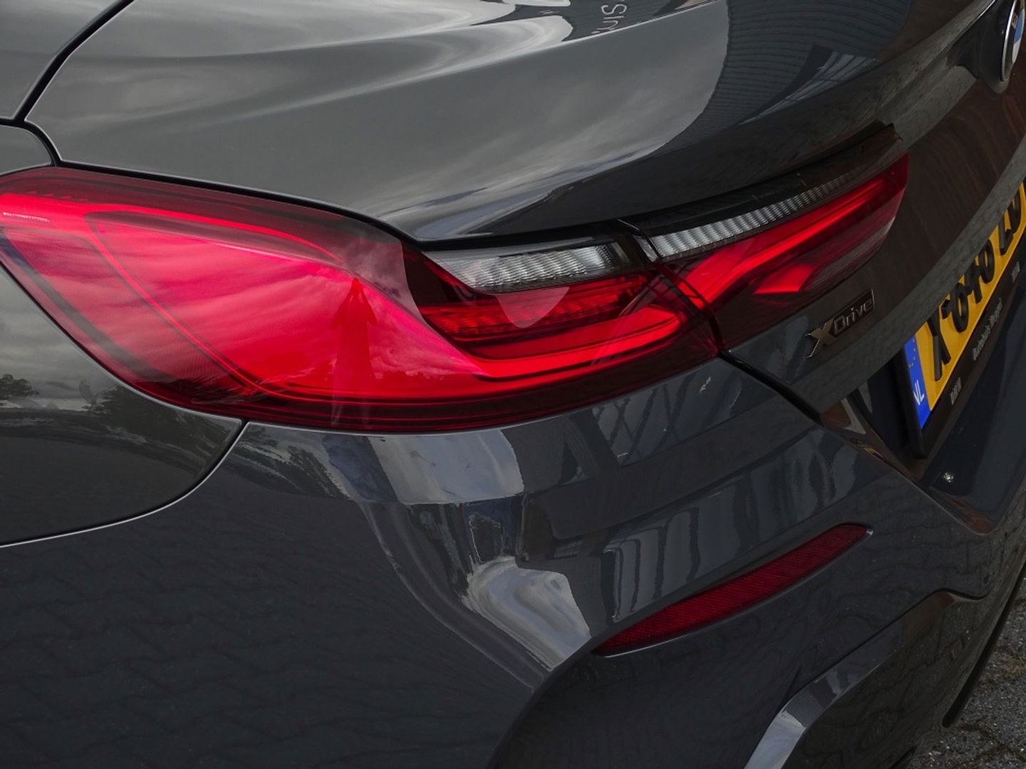 BMW 8 Serie M850i xD. High Ex. 531PK M- Individual / B&W / Laser / ACC