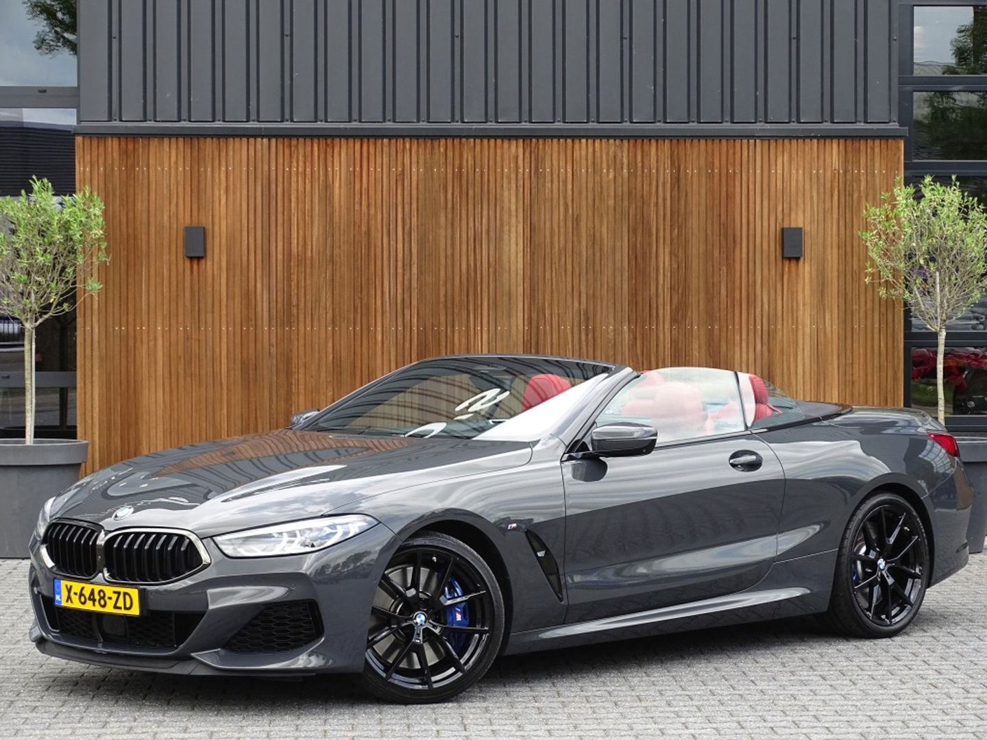 BMW 8 Serie M850i xD. High Ex. 531PK M- Individual / B&W / Laser / ACC