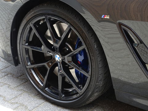 BMW 8 Serie M850i xD. High Ex. 531PK M- Individual / B&W / Laser / ACC