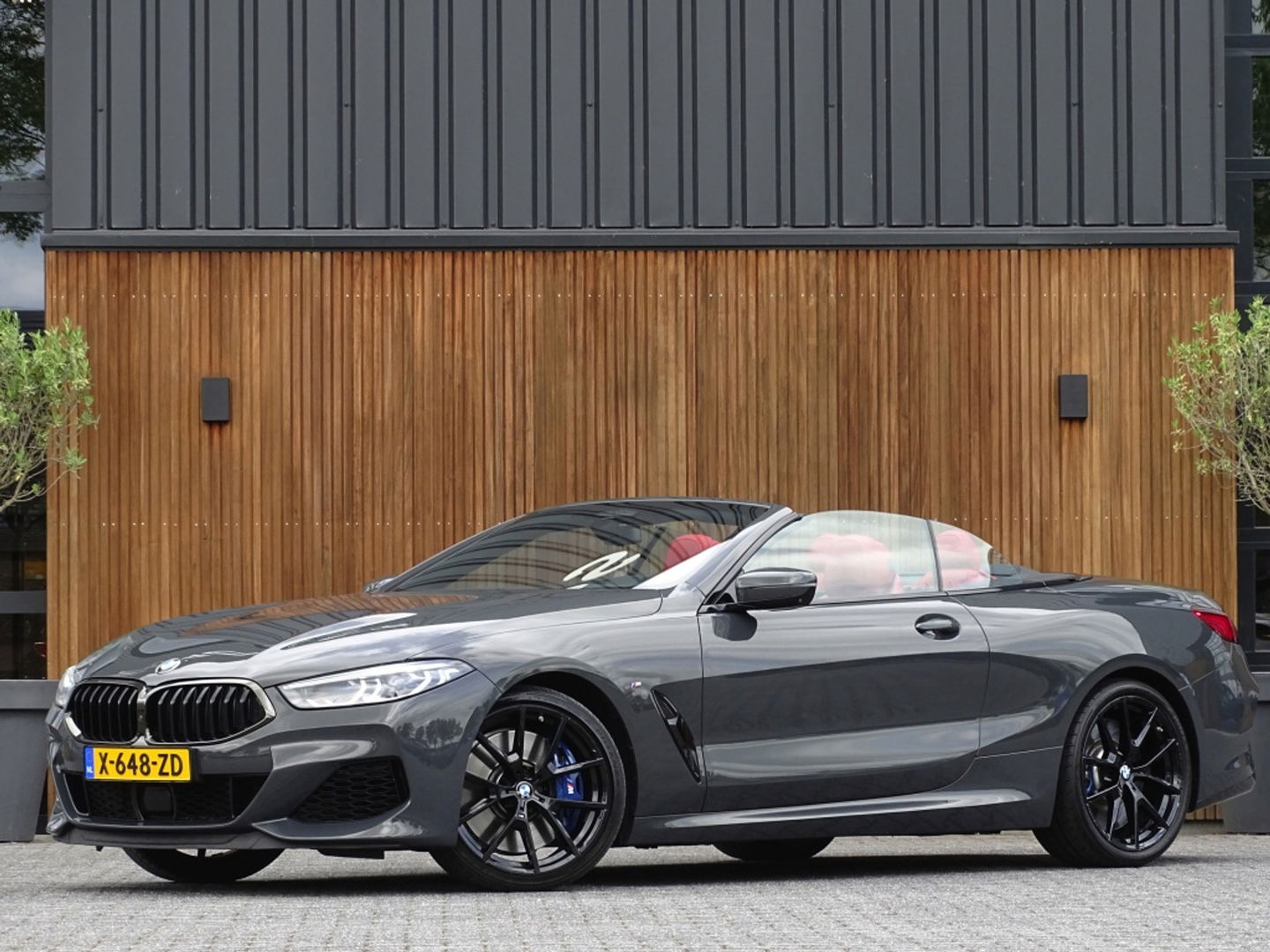 BMW 8 Serie M850i xD. High Ex. 531PK M- Individual / B&W / Laser / ACC