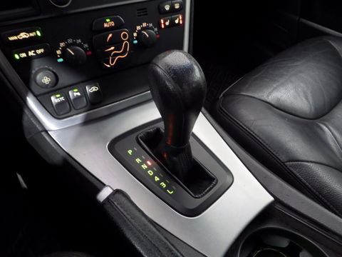 Volvo V70 2.4 Edition II "Automaat" Youngtimer Trekhaak Leer Stoelverwarming Bluetooth Parkeersensoren Cruise-control