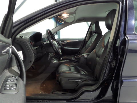 Volvo V70 2.4 Edition II "Automaat" Youngtimer Trekhaak Leer Stoelverwarming Bluetooth Parkeersensoren Cruise-control