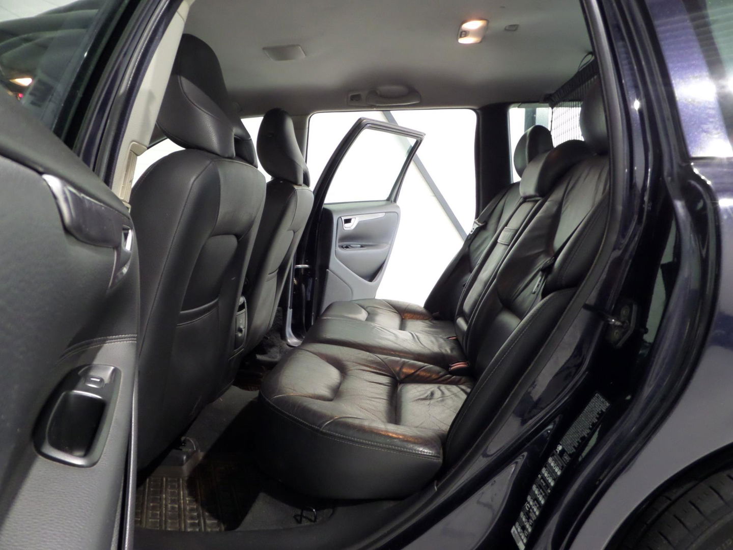 Volvo V70 2.4 Edition II "Automaat" Youngtimer Trekhaak Leer Stoelverwarming Bluetooth Parkeersensoren Cruise-control