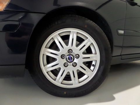 Volvo V70 2.4 Edition II "Automaat" Youngtimer Trekhaak Leer Stoelverwarming Bluetooth Parkeersensoren Cruise-control