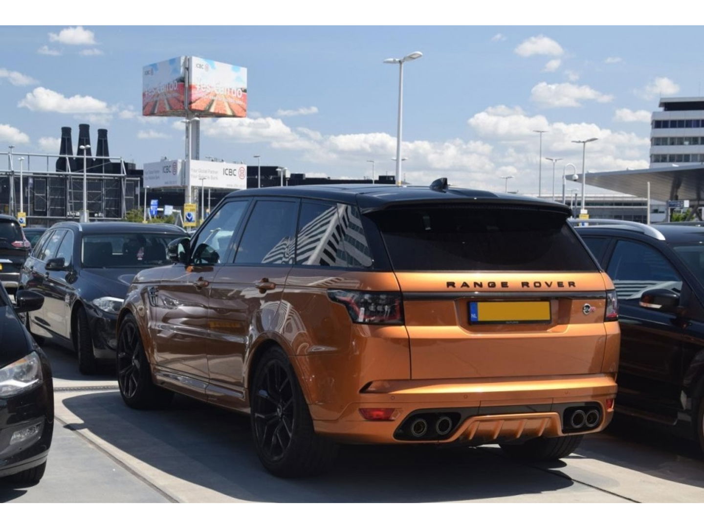 Land Rover Range Rover Sport 5.0 V8 576PK SC SVR SVO / Quicksilver RVS / Alcantara / carbon