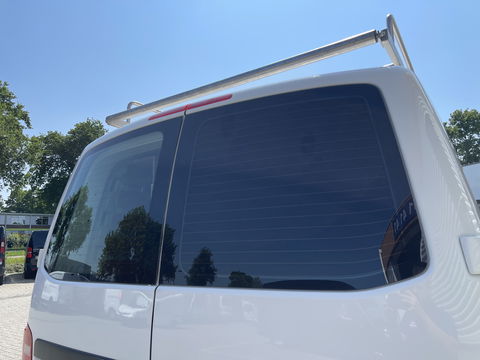 Volkswagen Transporter 2.0 TDI 102pk L2H1 Trendline / vaste prijs rijklaar € 13.950 ex btw / lease vanaf € 316 / euro 6 diesel / bpm vrij / airco / imperial / trekhaak 2200 kg !
