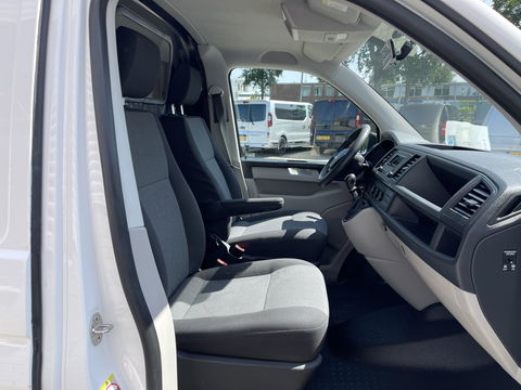 Volkswagen Transporter 2.0 TDI 102pk L2H1 Trendline / vaste prijs rijklaar € 13.950 ex btw / lease vanaf € 316 / euro 6 diesel / bpm vrij / airco / imperial / trekhaak 2200 kg !