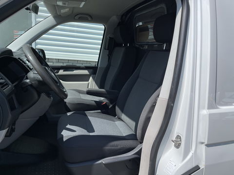 Volkswagen Transporter 2.0 TDI 102pk L2H1 Trendline / vaste prijs rijklaar € 13.950 ex btw / lease vanaf € 316 / euro 6 diesel / bpm vrij / airco / imperial / trekhaak 2200 kg !