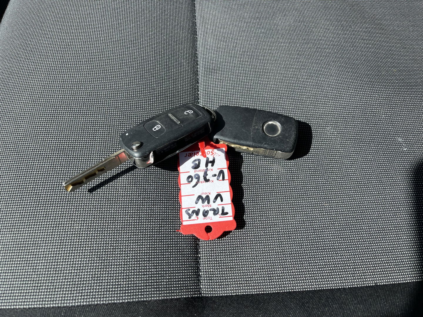 Volkswagen Transporter 2.0 TDI 102pk L2H1 Trendline / vaste prijs rijklaar € 13.950 ex btw / lease vanaf € 316 / euro 6 diesel / bpm vrij / airco / imperial / trekhaak 2200 kg !