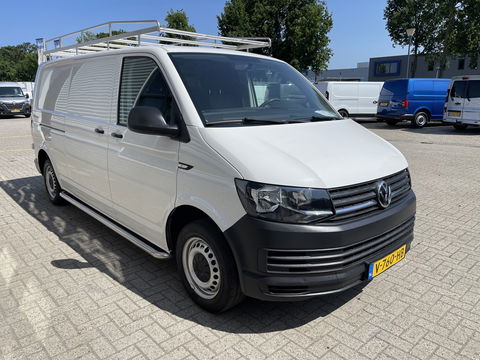 Volkswagen Transporter 2.0 TDI 102pk L2H1 Trendline / vaste prijs rijklaar € 13.950 ex btw / lease vanaf € 316 / euro 6 diesel / bpm vrij / airco / imperial / trekhaak 2200 kg !