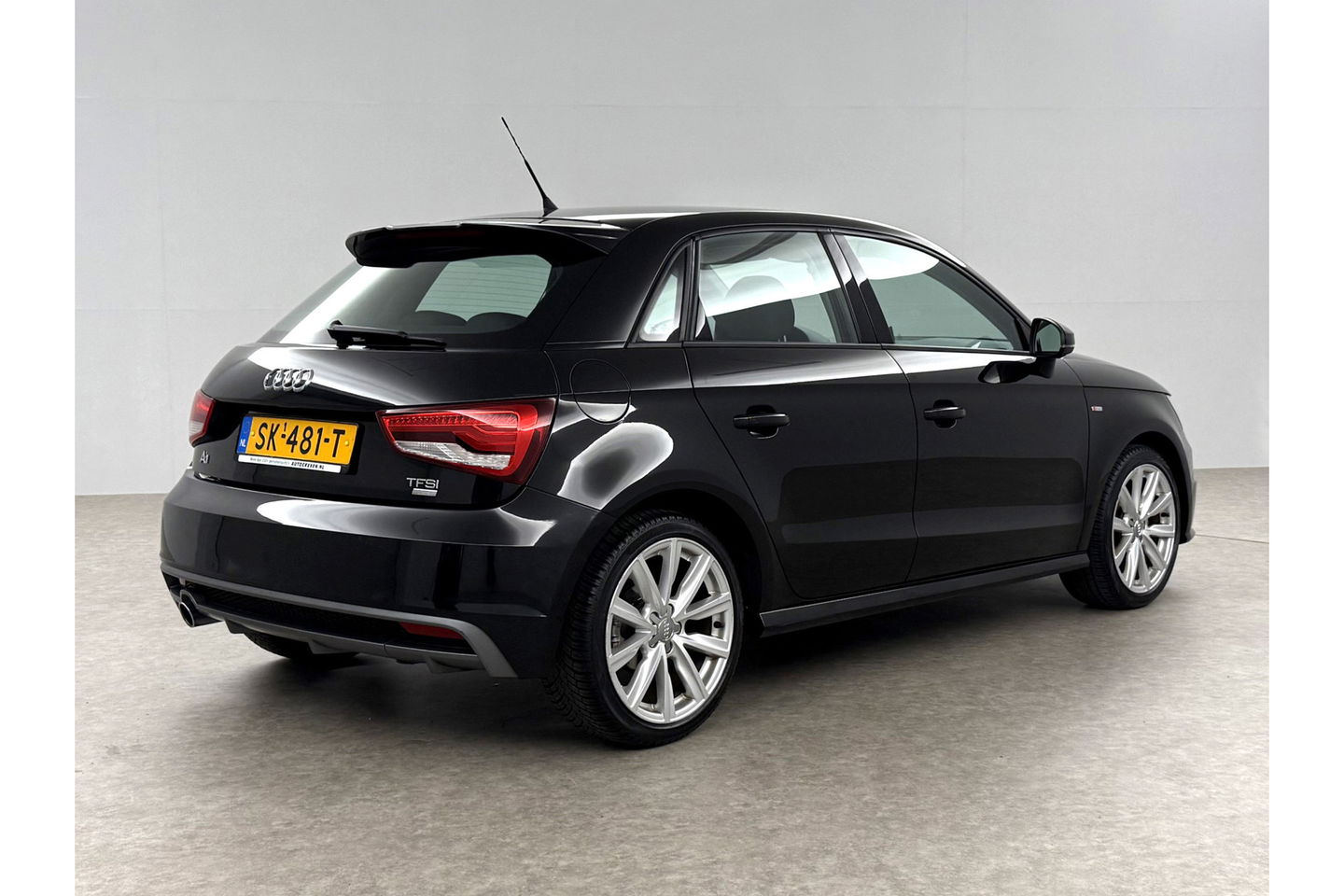Audi A1 1.0 TFSI S-line Airco Cruise Navigatie 17"LMV