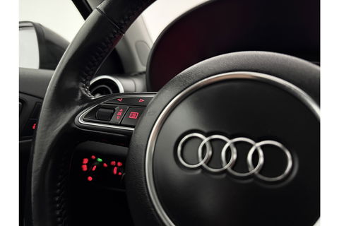 Audi A1 1.0 TFSI S-line Airco Cruise Navigatie 17"LMV