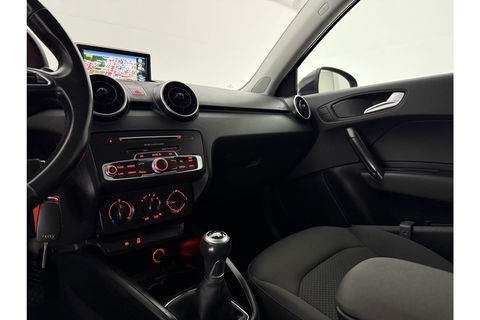 Audi A1 1.0 TFSI S-line Airco Cruise Navigatie 17"LMV