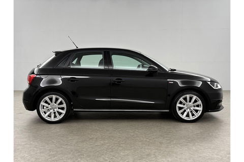 Audi A1 1.0 TFSI S-line Airco Cruise Navigatie 17"LMV