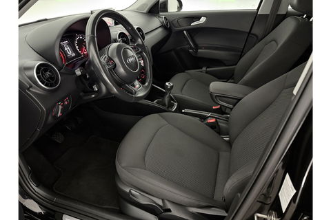Audi A1 1.0 TFSI S-line Airco Cruise Navigatie 17"LMV