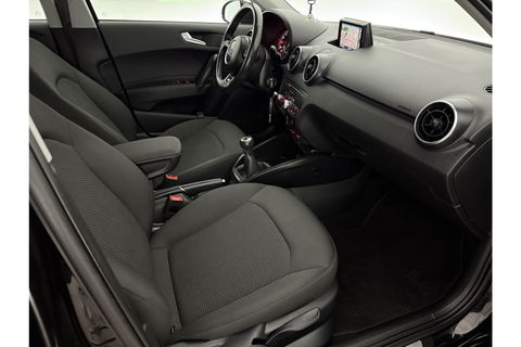 Audi A1 1.0 TFSI S-line Airco Cruise Navigatie 17"LMV