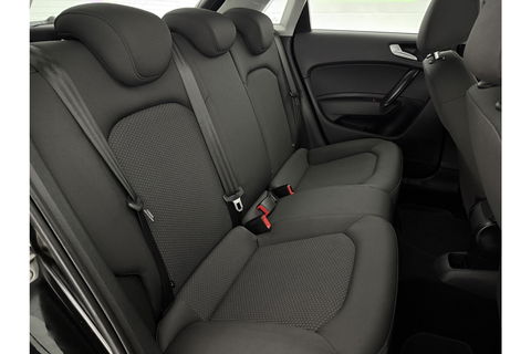 Audi A1 1.0 TFSI S-line Airco Cruise Navigatie 17"LMV