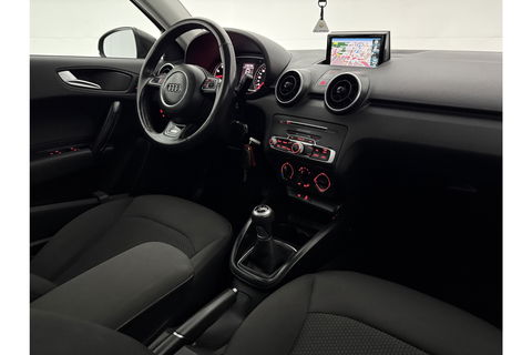 Audi A1 1.0 TFSI S-line Airco Cruise Navigatie 17"LMV