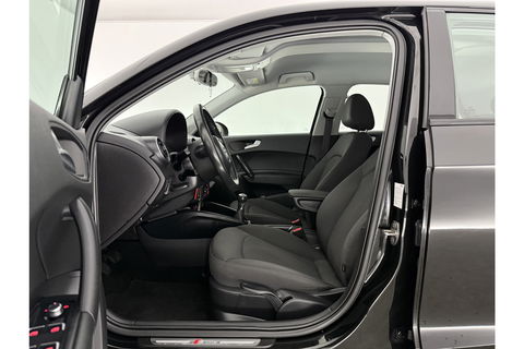 Audi A1 1.0 TFSI S-line Airco Cruise Navigatie 17"LMV
