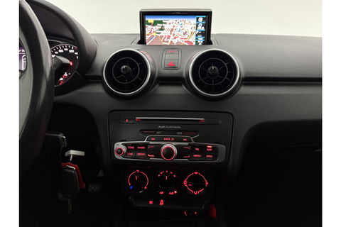 Audi A1 1.0 TFSI S-line Airco Cruise Navigatie 17"LMV