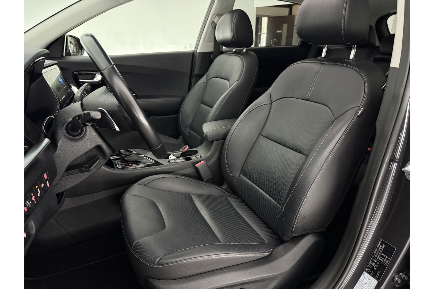 Kia Niro 1.6 GDi Hybrid ExecutiveLine JBL Pano Memory LED Camera Virtual Carplay Clima Cruise Navi PDC 18''LMV Leder Stuur/stoelverwarming