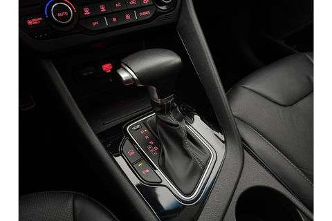 Kia Niro 1.6 GDi Hybrid ExecutiveLine JBL Pano Memory LED Camera Virtual Carplay Clima Cruise Navi PDC 18''LMV Leder Stuur/stoelverwarming