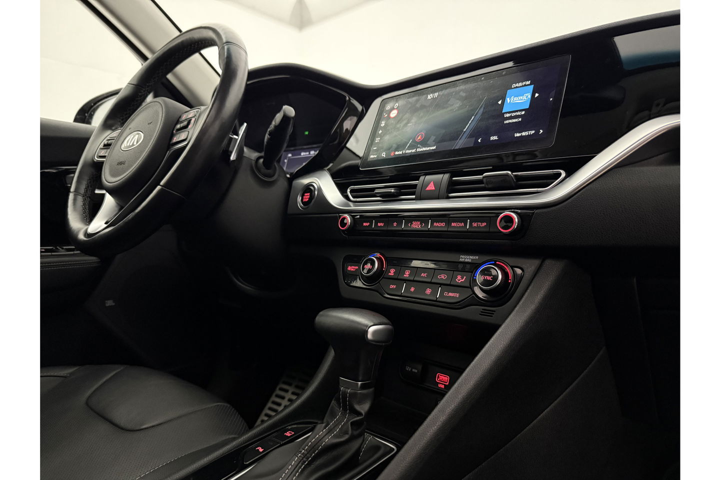 Kia Niro 1.6 GDi Hybrid ExecutiveLine JBL Pano Memory LED Camera Virtual Carplay Clima Cruise Navi PDC 18''LMV Leder Stuur/stoelverwarming