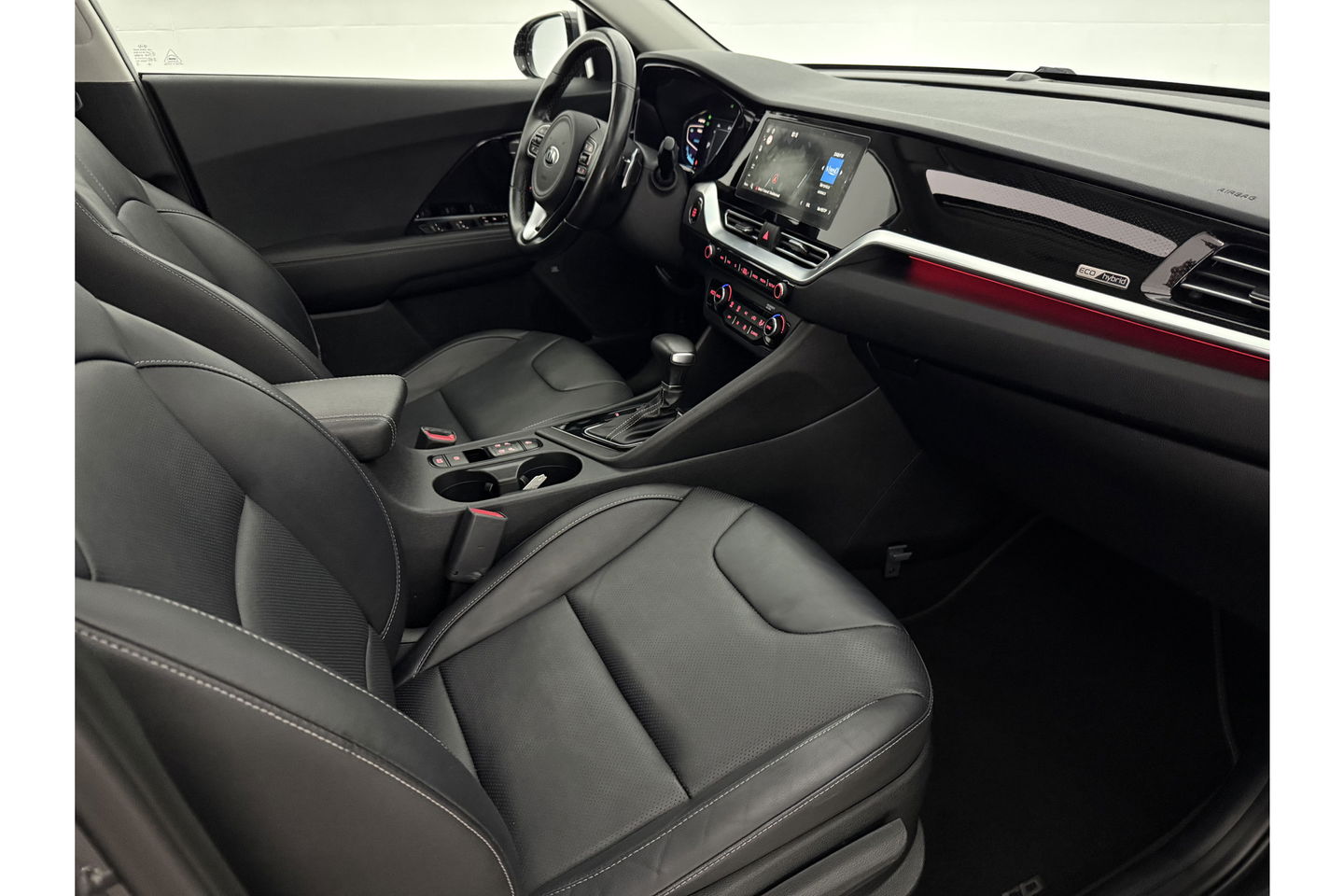 Kia Niro 1.6 GDi Hybrid ExecutiveLine JBL Pano Memory LED Camera Virtual Carplay Clima Cruise Navi PDC 18''LMV Leder Stuur/stoelverwarming