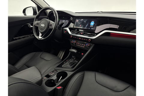 Kia Niro 1.6 GDi Hybrid ExecutiveLine JBL Pano Memory LED Camera Virtual Carplay Clima Cruise Navi PDC 18''LMV Leder Stuur/stoelverwarming