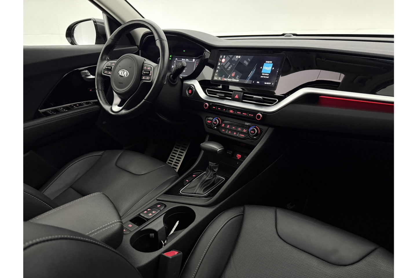 Kia Niro 1.6 GDi Hybrid ExecutiveLine JBL Pano Memory LED Camera Virtual Carplay Clima Cruise Navi PDC 18''LMV Leder Stuur/stoelverwarming