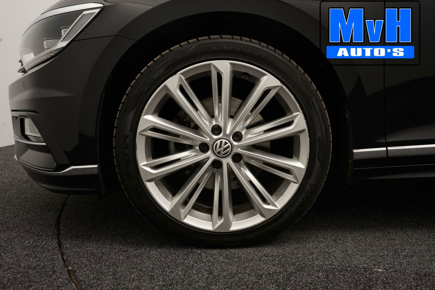 Volkswagen Passat Variant 1.4 TSI R-Line|VIRTUAL|TREKH|LED
