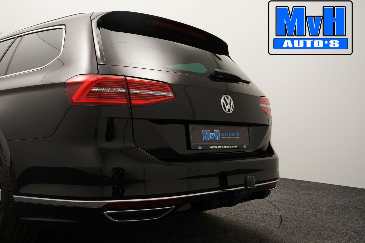 Volkswagen Passat Variant 1.4 TSI R-Line|VIRTUAL|TREKH|LED