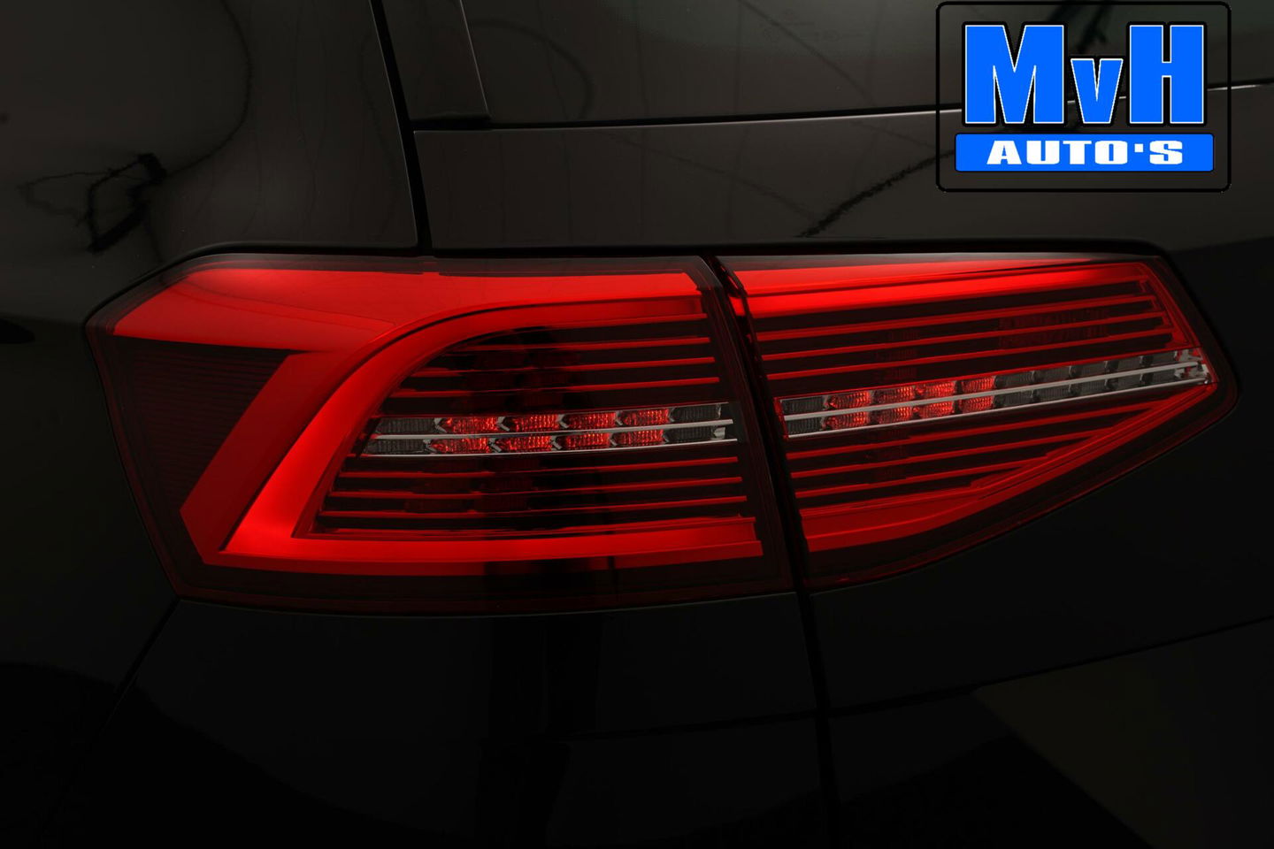Volkswagen Passat Variant 1.4 TSI R-Line|VIRTUAL|TREKH|LED