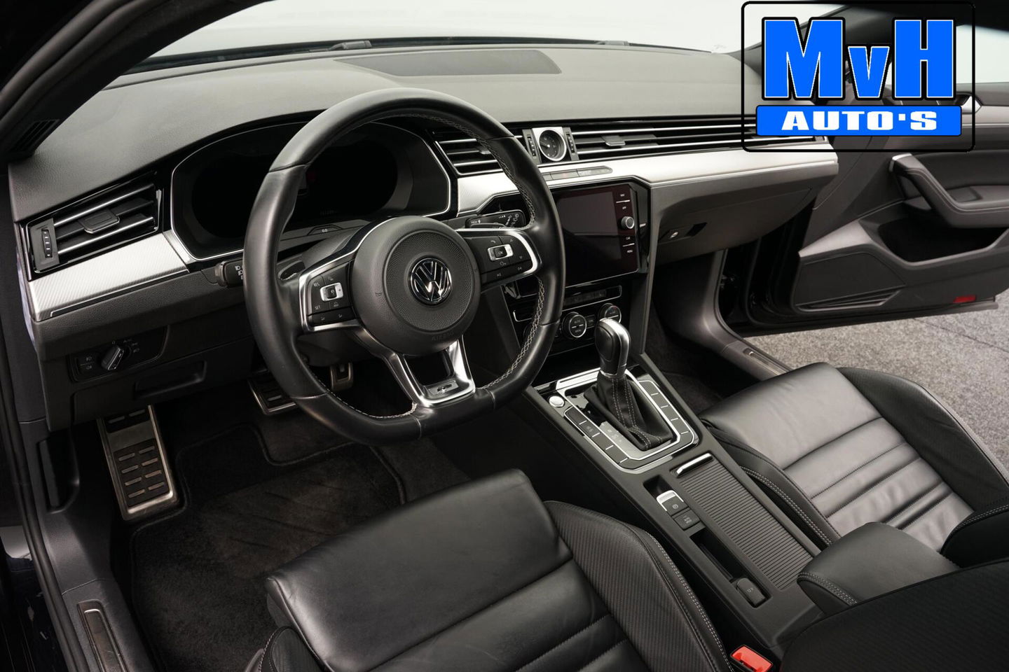 Volkswagen Passat Variant 1.4 TSI R-Line|VIRTUAL|TREKH|LED