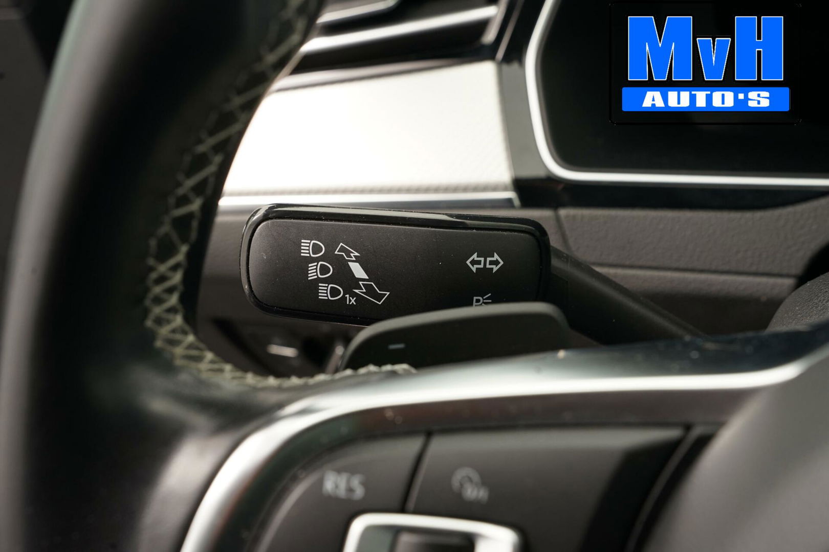 Volkswagen Passat Variant 1.4 TSI R-Line|VIRTUAL|TREKH|LED