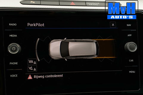 Volkswagen Passat Variant 1.4 TSI R-Line|VIRTUAL|TREKH|LED