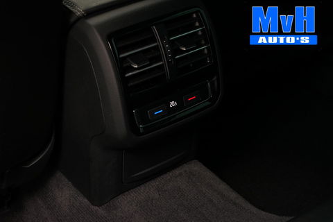 Volkswagen Passat Variant 1.4 TSI R-Line|VIRTUAL|TREKH|LED