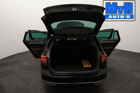 Volkswagen Passat Variant 1.4 TSI R-Line|VIRTUAL|TREKH|LED