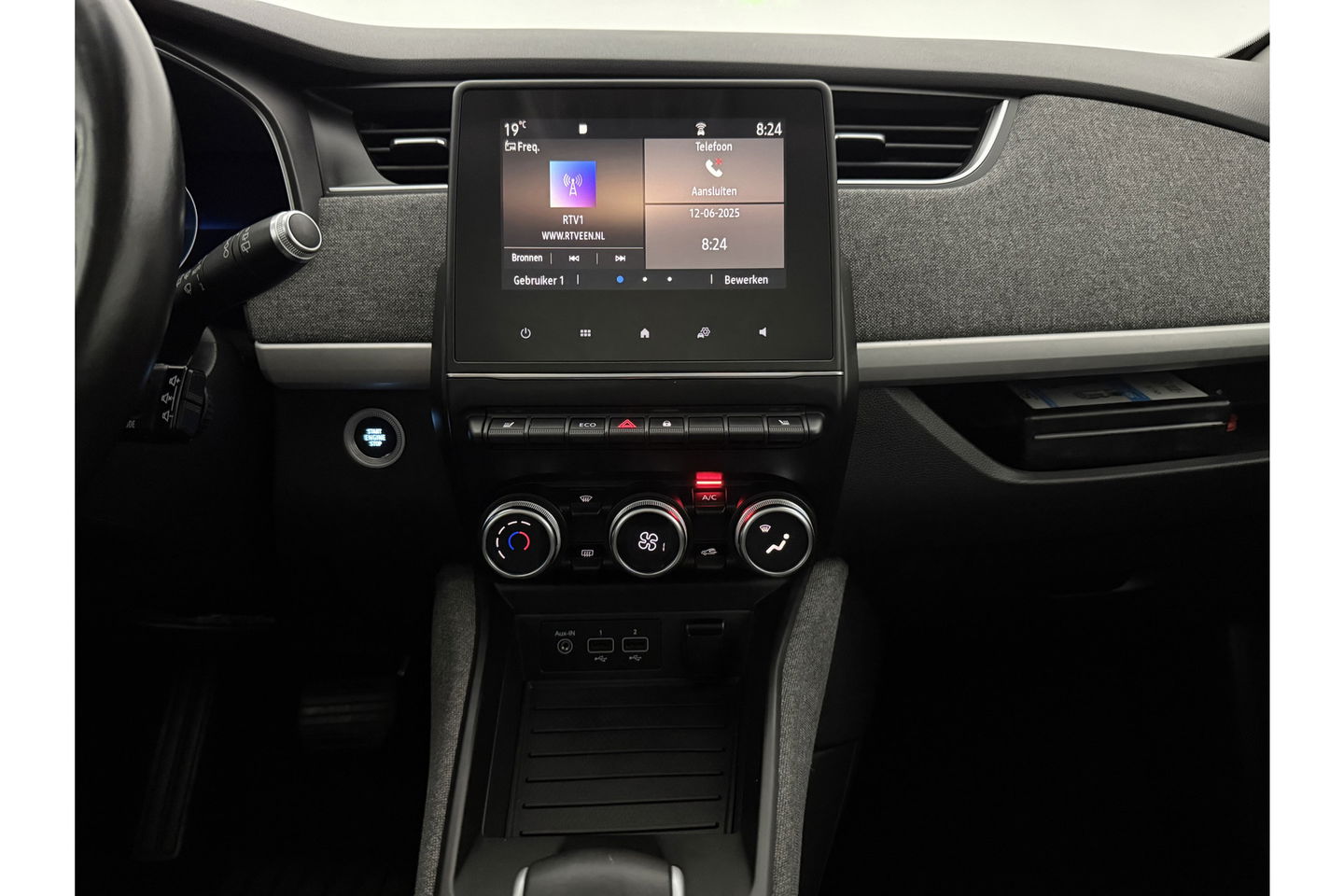 Renault ZOE R110 Life 52 kWh Huur Accu | Elektrisch | Airco LED Camera Carplay Cruise 16"LMV Parkeersensoren